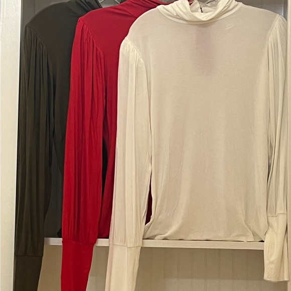 VENUS Turtleneck | Cream | M | Button Neck closure creates Beautiful Keyhole - Picture 7 of 10